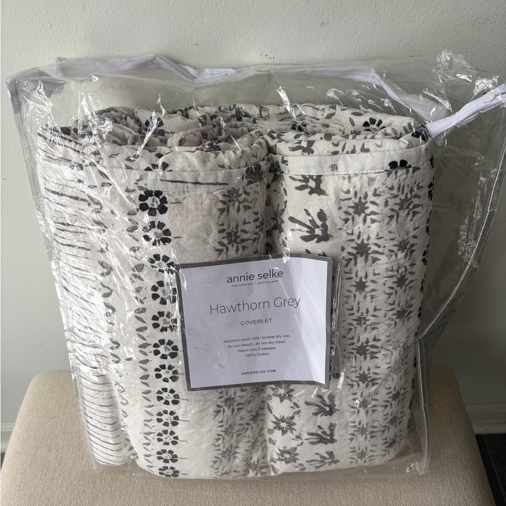 Annie Selke Hawthorn Gray Coverlet King